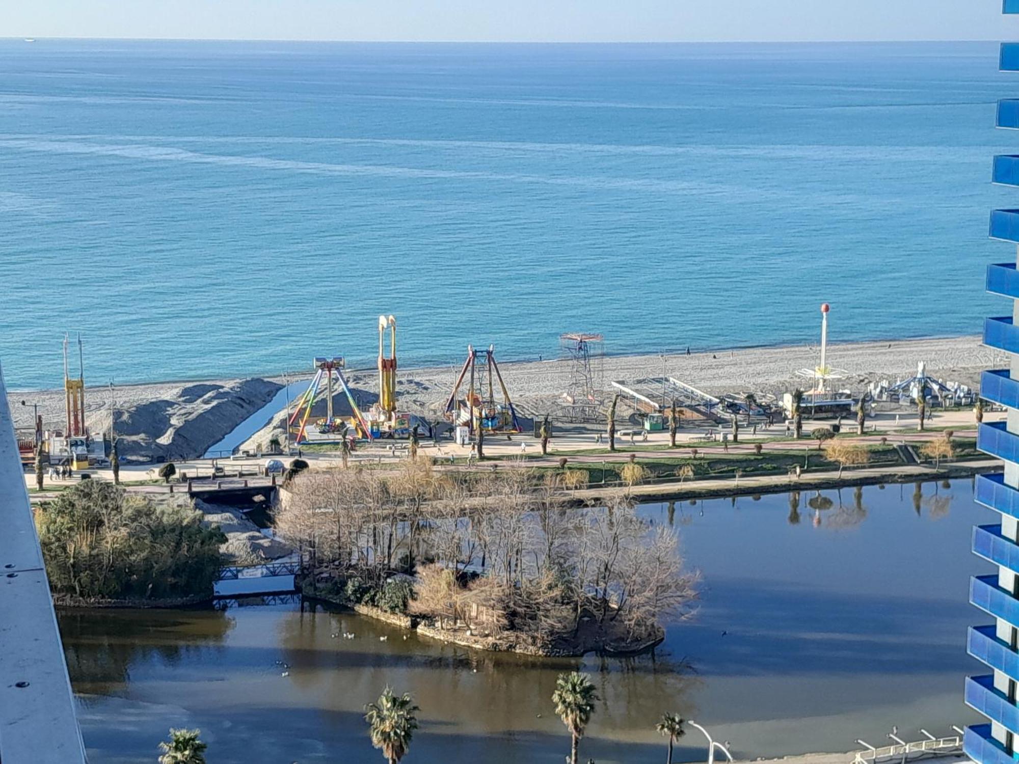Smart Aparthotel Orbi City Batumi Eksteriør bilde